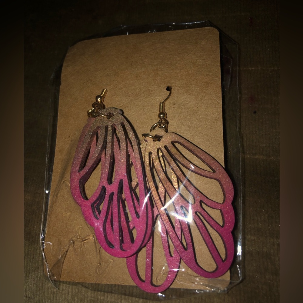 Butterfly Wings Earrings - 703 $8 or 🦋